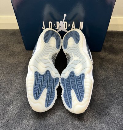 NIKE AIR JORDAN 11 RETRO LOW 'DIFFUSED BLUE'