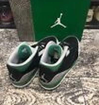 NIKE AIR JORDAN 3 RETRO 'PINE GREEN'