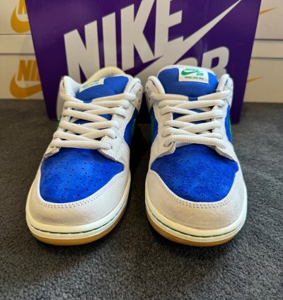 NIKE SB DUNK LOW PRO