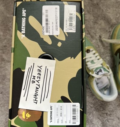 BAPE BAPESTA SNEAKERS SIZE 11 DS