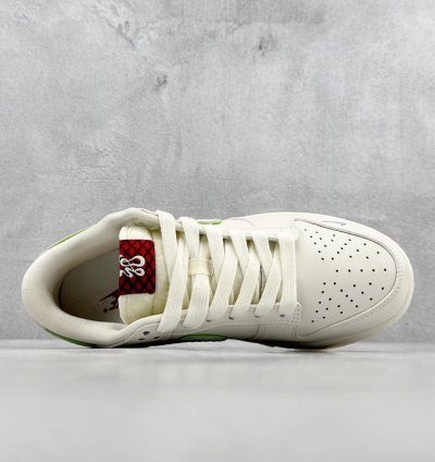 280 Nike SB Dunk Low x Louis Vuitton NYC Dragon Year Limited Edition Off-white S