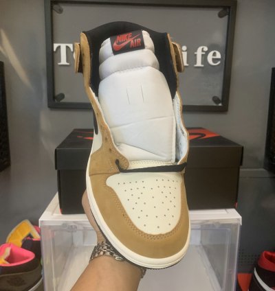 Air Jordan 1 Retro High OG 'Rookie of the Year' 555088-700