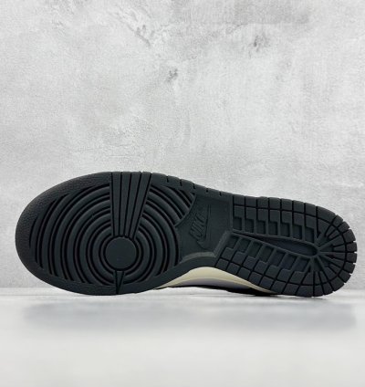 200 ST version of NIKE SB Dunk Low Prm Vintage Pande old panda FQ8899-100 -