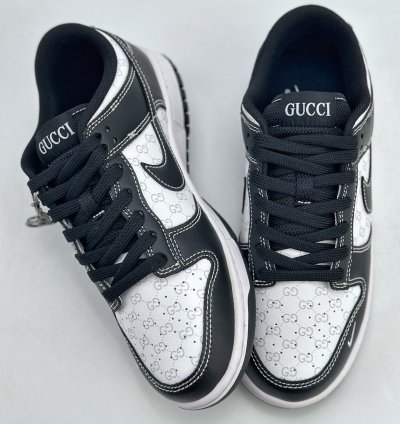 280 Nike SB Dunk Low x GUCCI white and black printed small hook SF1588-136 -