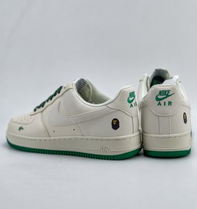 240 Nike Air Force 1 Low 07 x BAPE White Green Starry Sky FG6688-102 -