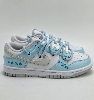 240 Nike SB Dunk Low Heart North Carolina Blue Playing Card American Graffiti Bl
