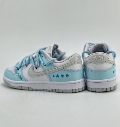 240 Nike SB Dunk Low Heart North Carolina Blue Playing Card American Graffiti Bl