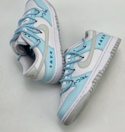 240 Nike SB Dunk Low Heart North Carolina Blue Playing Card American Graffiti Bl