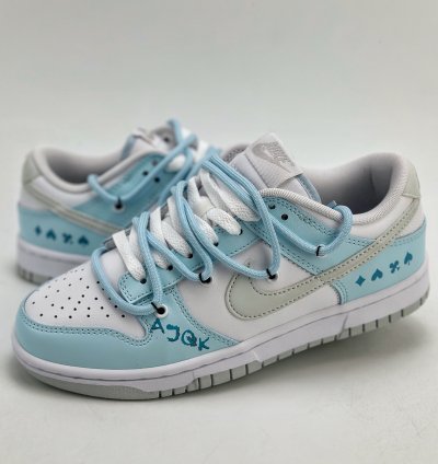 240 Nike SB Dunk Low Heart North Carolina Blue Playing Card American Graffiti Bl