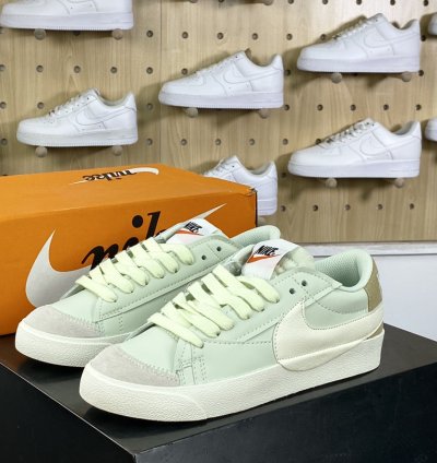 140 Nike Blazer 77 Low JumboWhiteOlive Green1977 Blazers Sneakers Leather Mint G