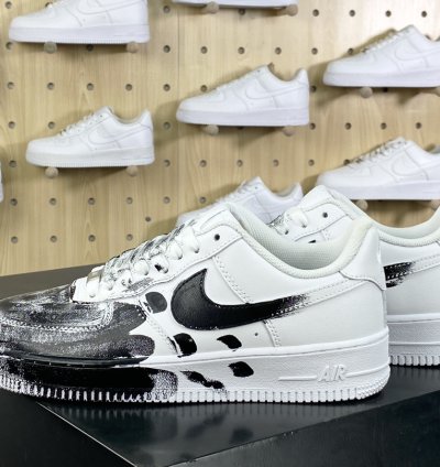 240 Nike Air Force 1'07 Low RetroCrime scene Air Force One sneakers leather blac