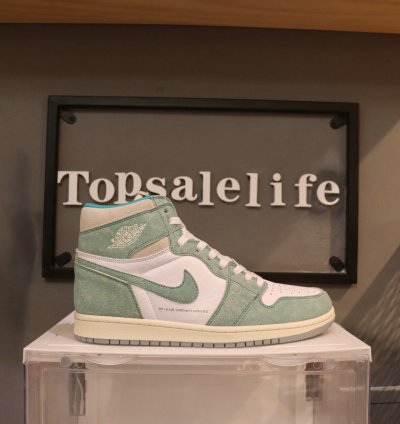 Air Jordan 1 Retro High OG 'Turbo Green' 555088-311