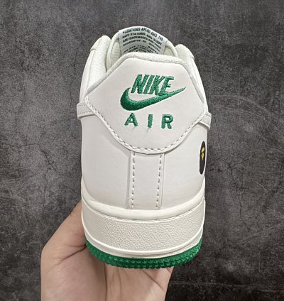 240 Nk Air Force 1'07 Low BAPE joint-beige green star Air Force One low-top casu