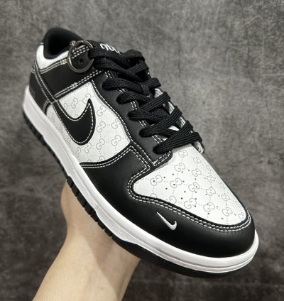 280 Gucci x Nike Dunk Low Dark Pattern Double G Black Hook