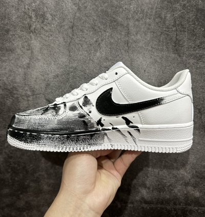 240 Nike Air Force 1'07 Air Force One Low Top White 315122-311