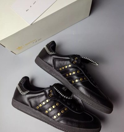 adidas Shoes Wales Samba Studded Pack Black - IG4303
