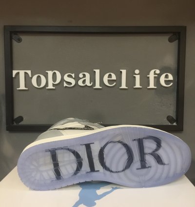Dior x Air Jordan 1 High 'Wolf Grey' CN8607-002