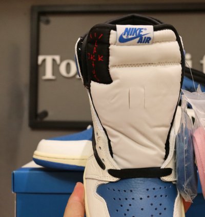 Fragment Design x Travis Scott x Air Jordan 1 Retro High 'Military Blue' DH3227-105