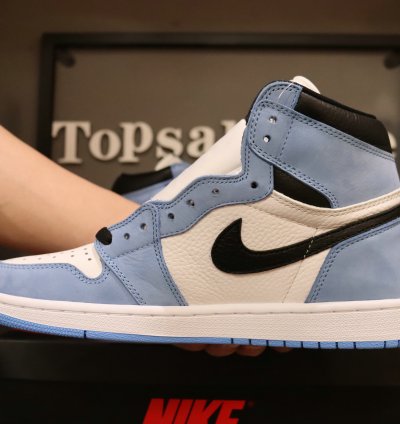Air Jordan 1 Retro High OG 'University Blue' 575441-134