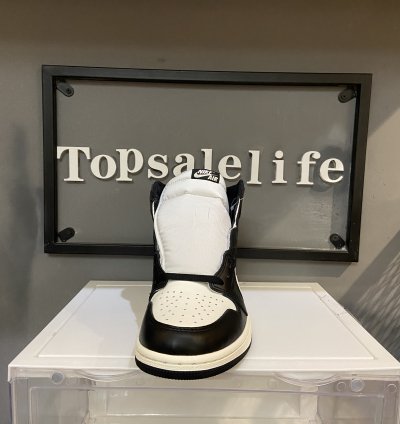 Travis Scott x Air Jordan 1 Retro High OG 'Mocha' CD4487-100