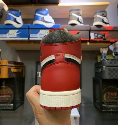 Air Jordan 1 Retro High OG 'Lost & Found' FD1437-612
