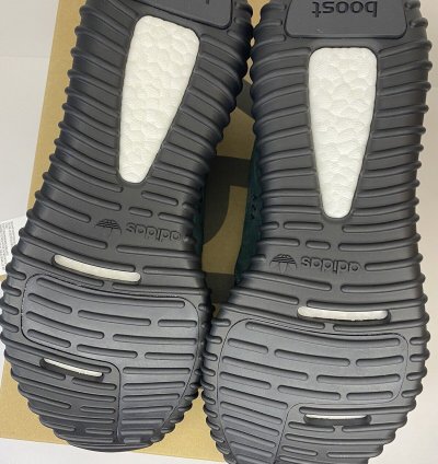 10 Yeezy 350 Pirate Black 2023 v1 700 v2 Onyx Utility 500