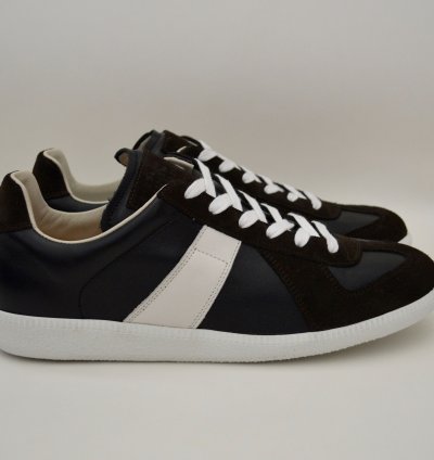 16 Black White GAT Sneakers