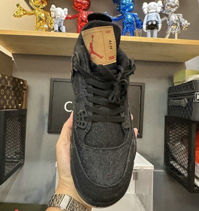 Jordan 4 Retro Levi's Black (GS) (Levi's Tag) AQ9103-001