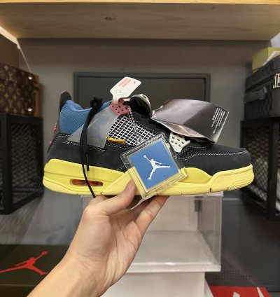 Jordan 4 Retro Union Off Noir DC9533-001