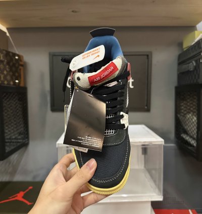 Jordan 4 Retro Union Off Noir DC9533-001