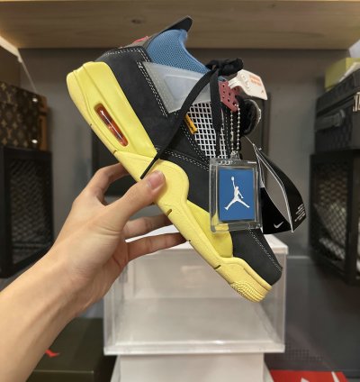 Jordan 4 Retro Union Off Noir DC9533-001