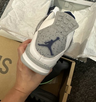Jordan 4 Retro Midnight Navy DH6927-140
