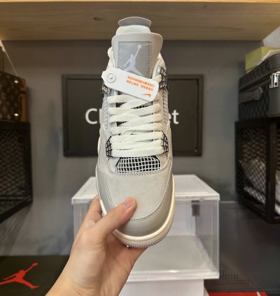 Jordan 4 Retro Frozen Moments (Women's) AQ9129-001