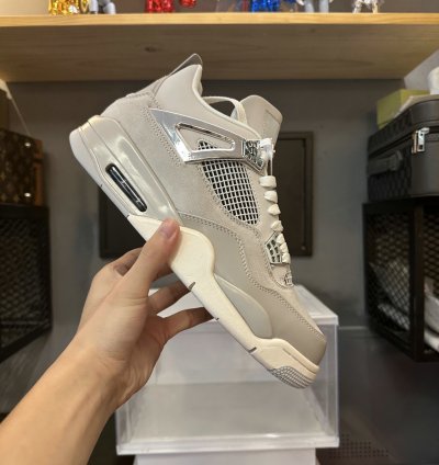 Jordan 4 Retro Frozen Moments (Women's) AQ9129-001