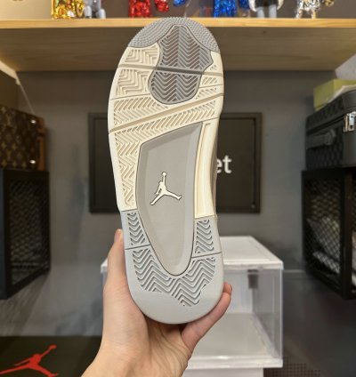 Jordan 4 Retro Frozen Moments (Women's) AQ9129-001