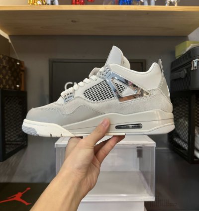 Jordan 4 Retro Frozen Moments (Women's) AQ9129-001