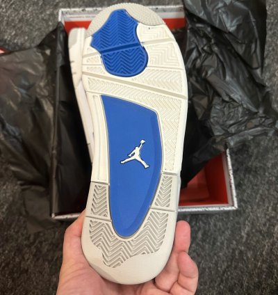 Air Jordan 4 Retro Military Blue (2012) 308497-105
