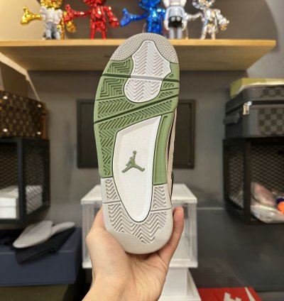 Jordan 4 Retro Seafoam (Women's) AQ9129-103