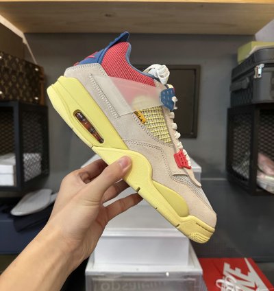 Jordan 4 Retro Union Guava Ice DC9533-800