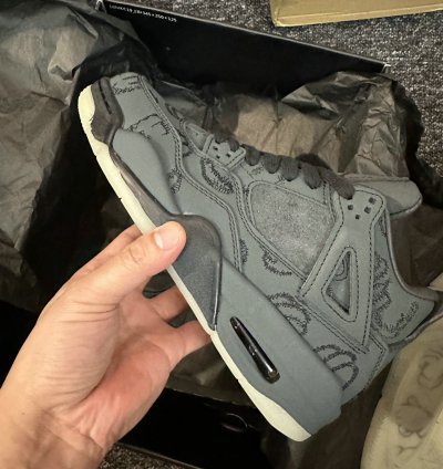 Jordan 4 Retro Kaws Black 930155-001