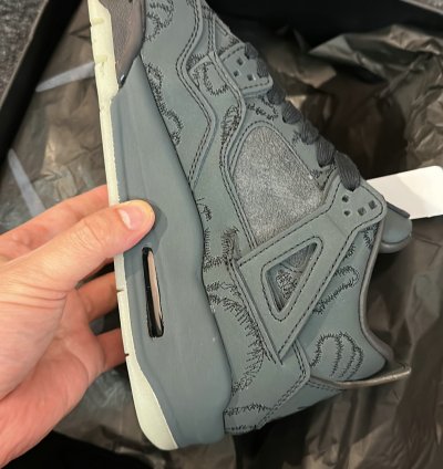 Jordan 4 Retro Kaws Black 930155-001