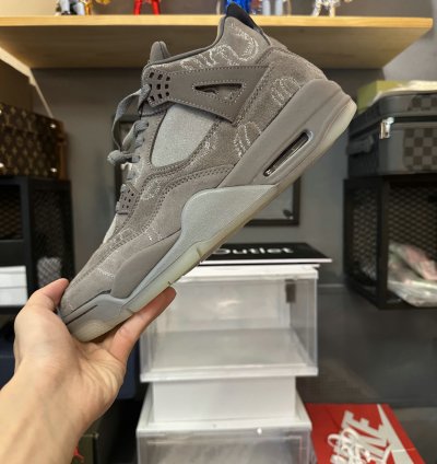 Jordan 4 Retro Kaws 930155-003