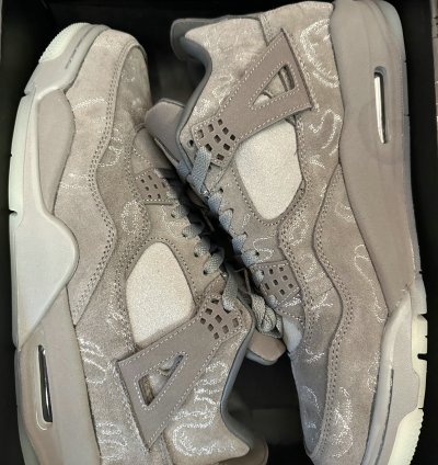 Jordan 4 Retro Kaws 930155-003