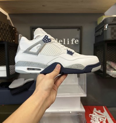 Jordan 4 Retro Midnight Navy DH6927-140