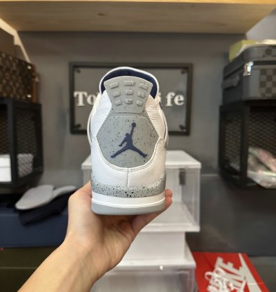 Jordan 4 Retro Midnight Navy DH6927-140
