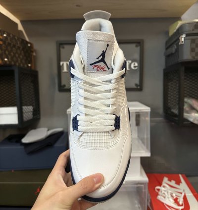 Jordan 4 Retro Midnight Navy DH6927-140