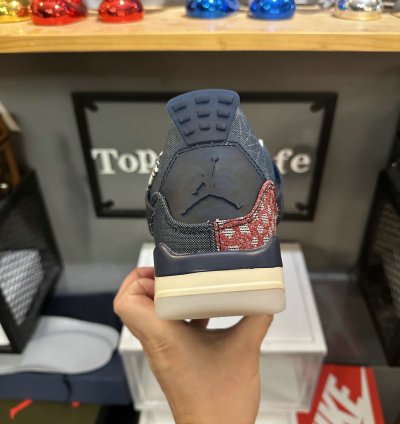 Jordan 4 Retro SE Sashiko CW0898-400