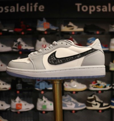 Jordan 1 Retro Low Dior CN8608-002