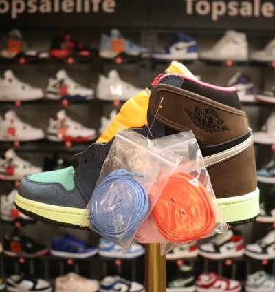 Air Jordan 1 Retro High 'Tokyo Bio Hack' [also worn by William Chan] 555088-201