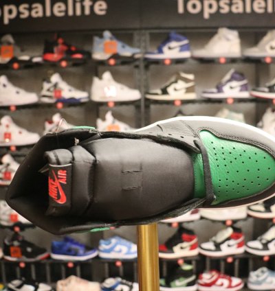 Jordan 1 Retro High Pine Green Black 555088-030